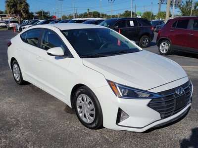 2019 Hyundai Elantra SE