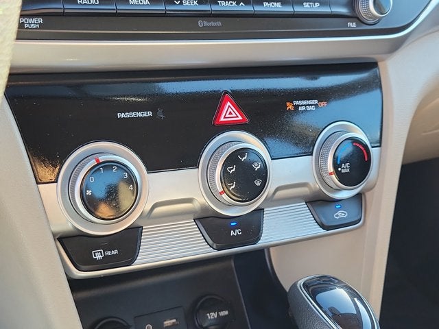 2019 Hyundai Elantra SE