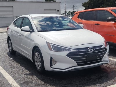 2020 Hyundai Elantra SE