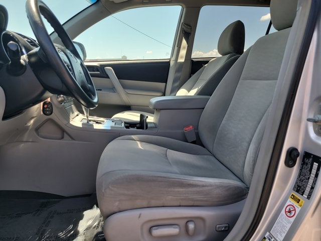 2013 Toyota Highlander Base