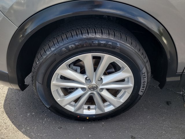 2017 Nissan Rogue Sport SV