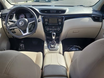 2017 Nissan Rogue Sport SV