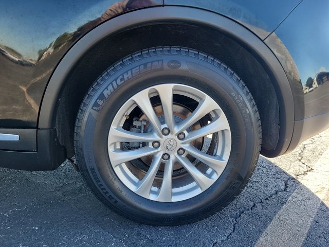 2016 INFINITI QX70 RWD 4dr