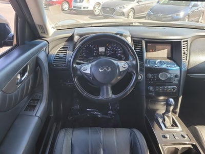 2016 INFINITI QX70 RWD 4dr
