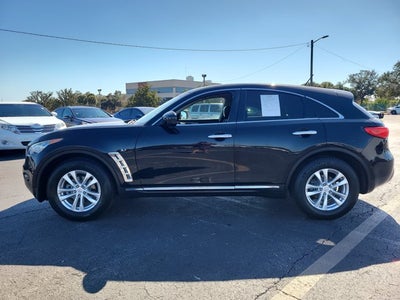 2016 INFINITI QX70 RWD 4dr