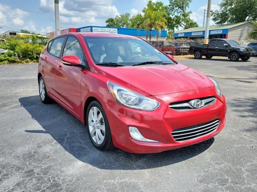 2013 Hyundai Accent SE