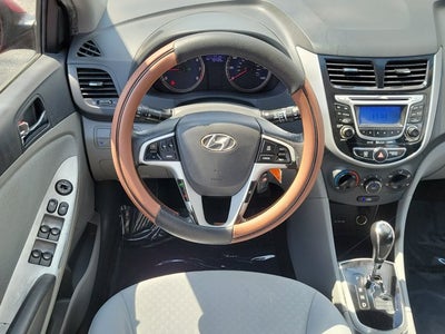 2013 Hyundai Accent SE