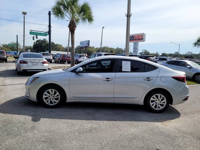 2019 Hyundai Elantra SE