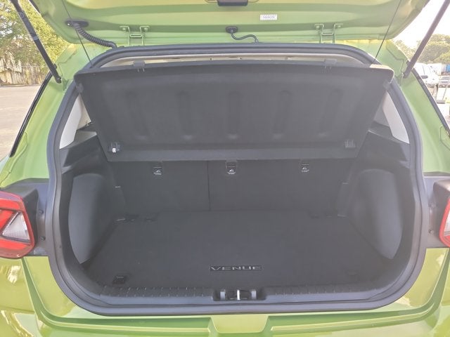 2022 Hyundai Venue SE