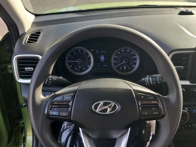 2022 Hyundai Venue SE