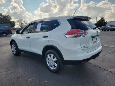 2016 Nissan Rogue Base
