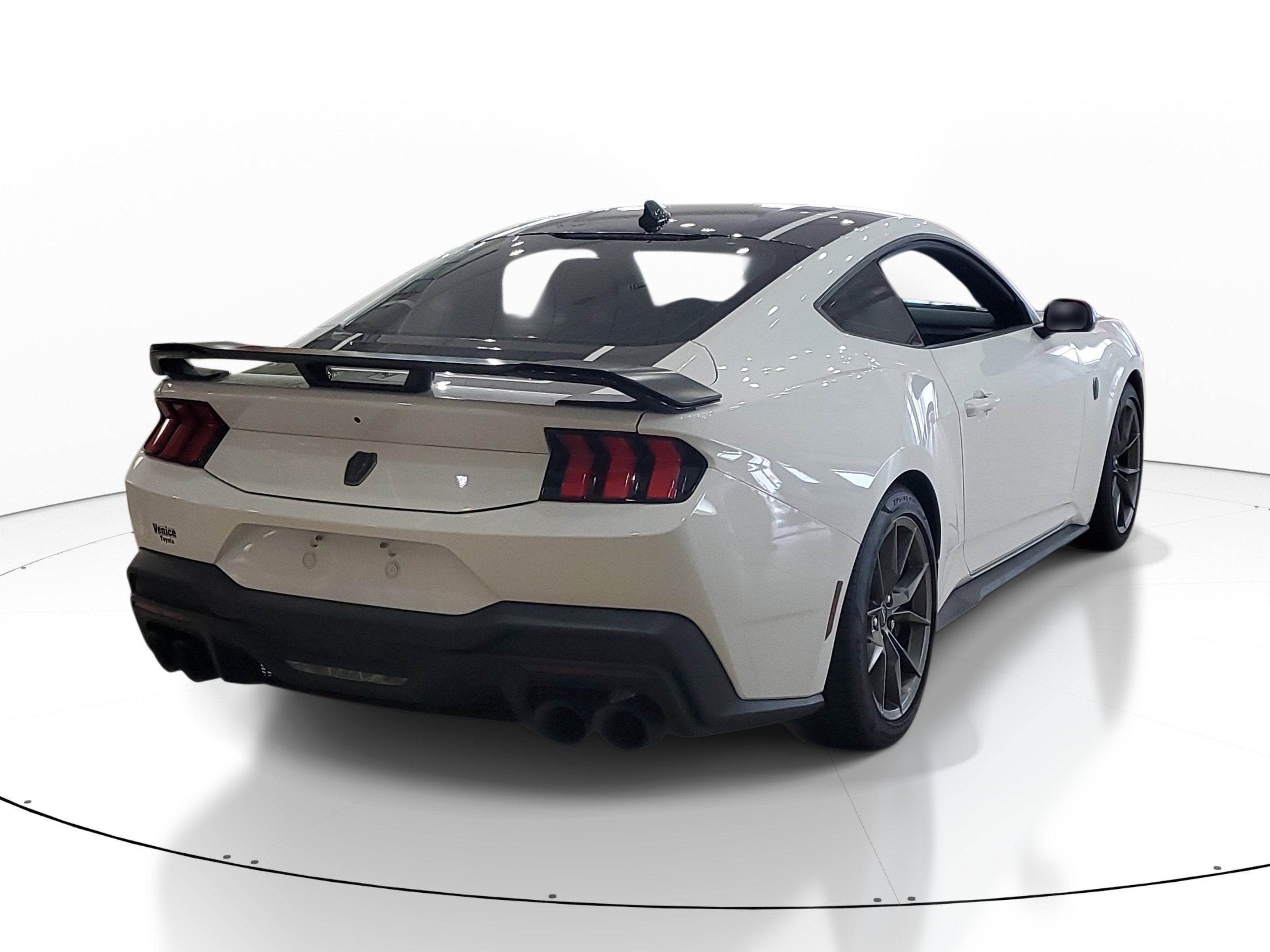2024 Ford Mustang Dark Horse