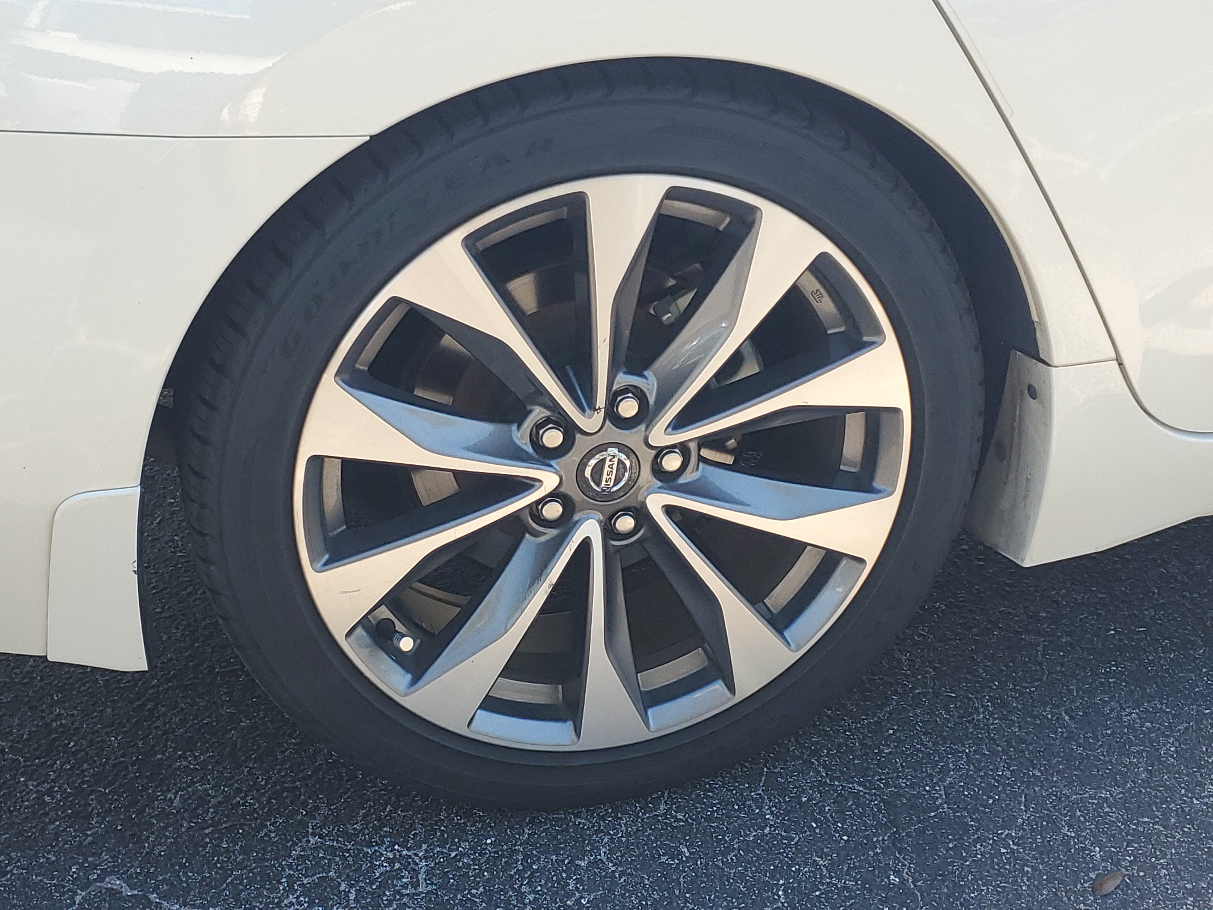 2022 Nissan Maxima Platinum