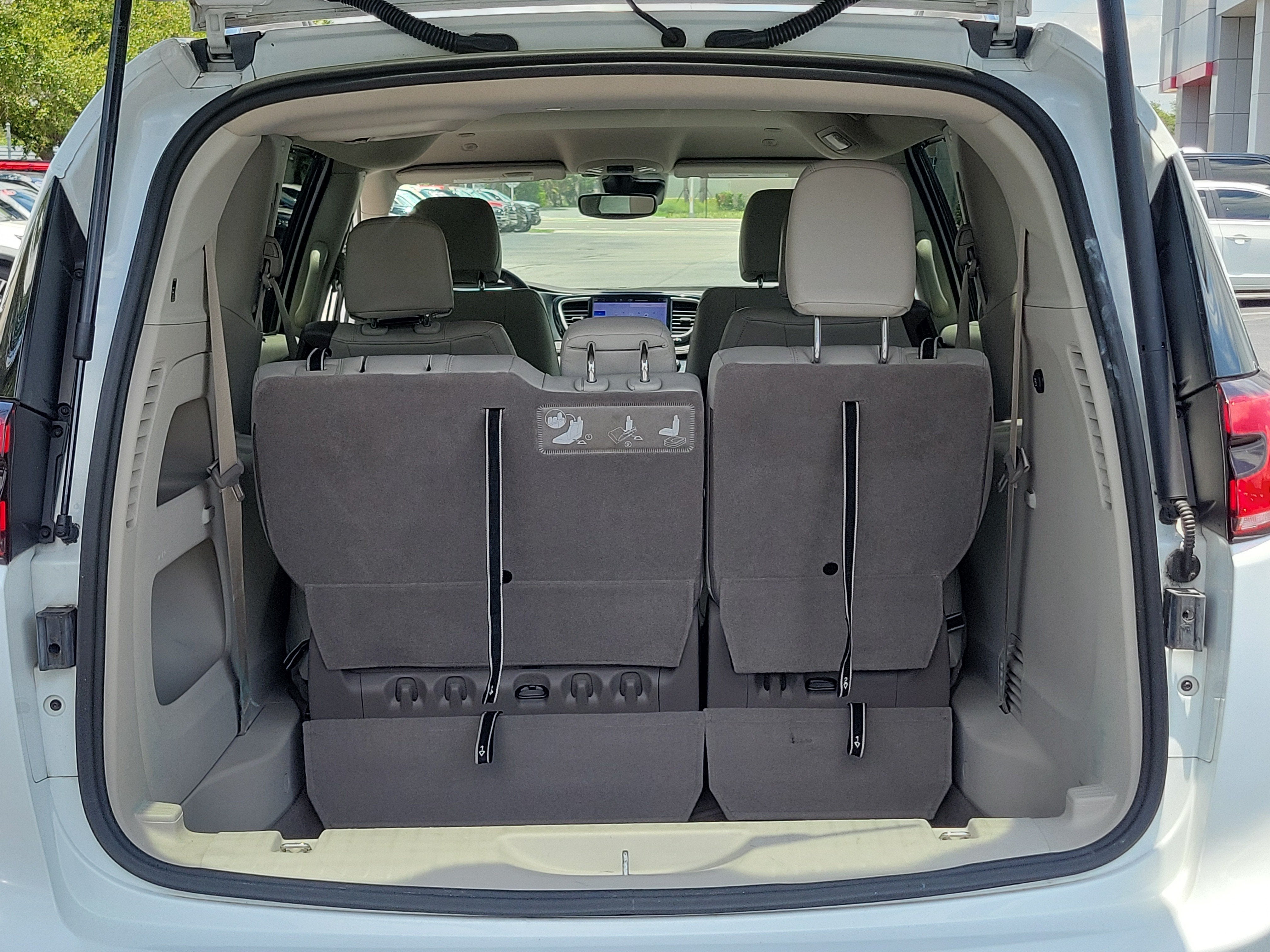 2021 Chrysler Pacifica Touring L