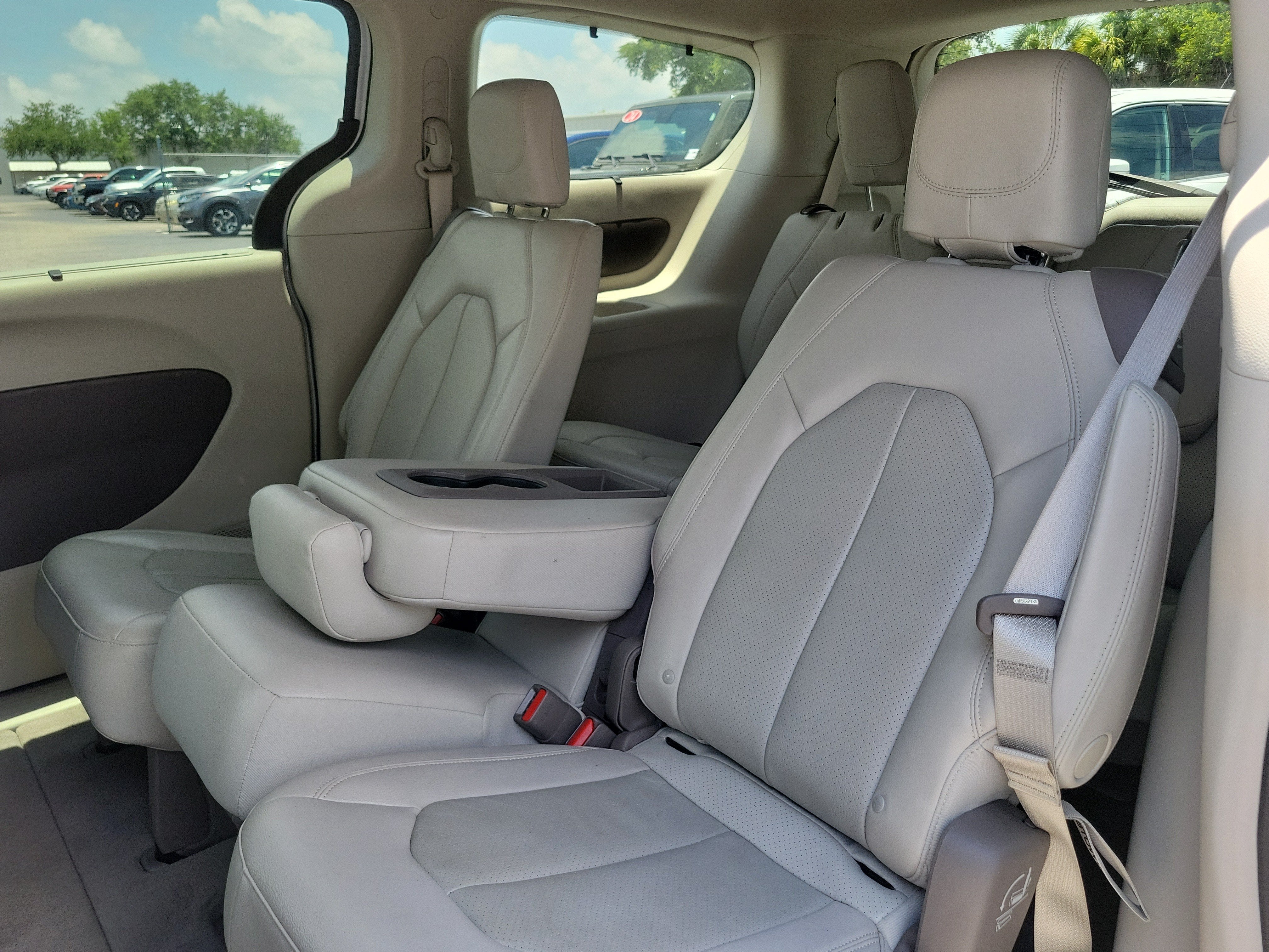 2021 Chrysler Pacifica Touring L