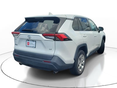 2022 Toyota RAV4 LE