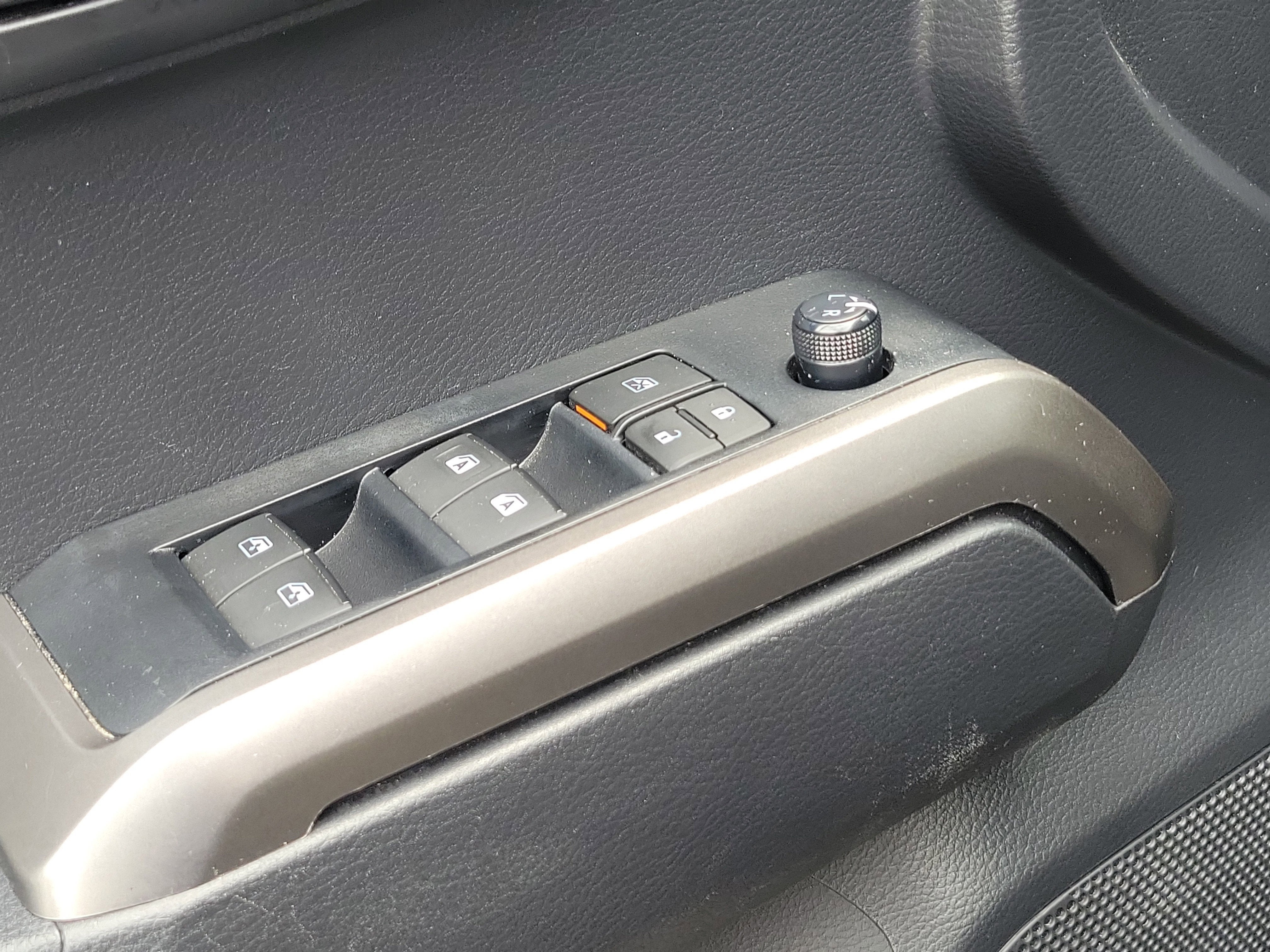 2023 Toyota Tacoma 2WD SR5