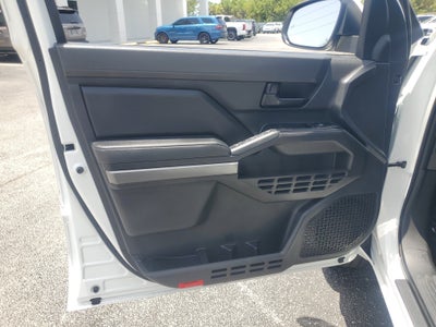 2025 Toyota Tacoma 4WD SR5