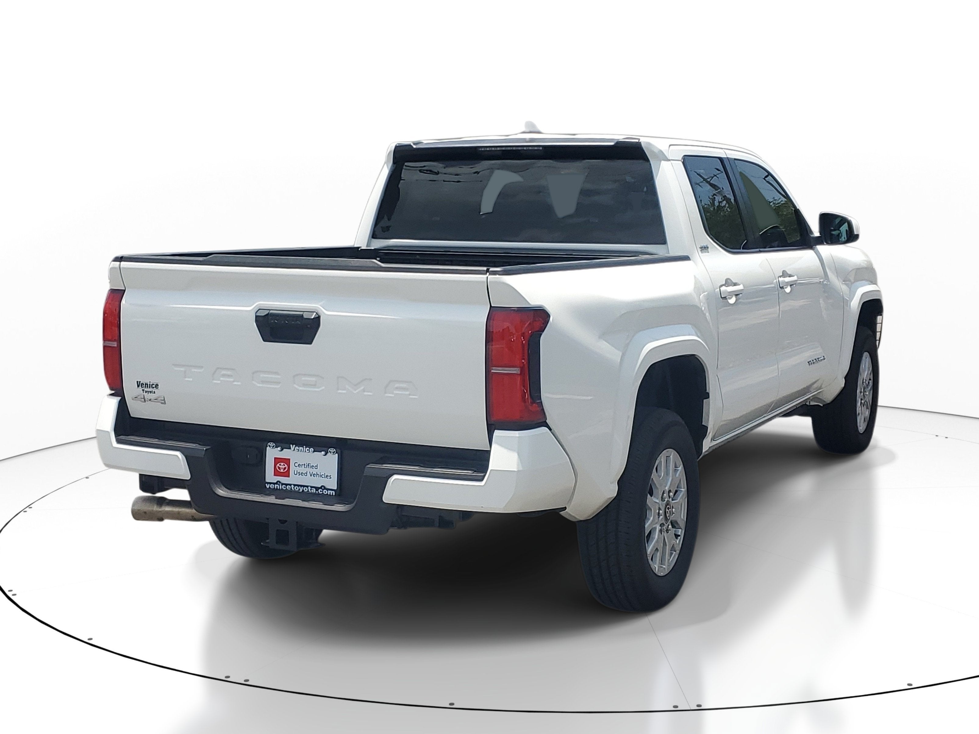 2025 Toyota Tacoma 4WD SR5