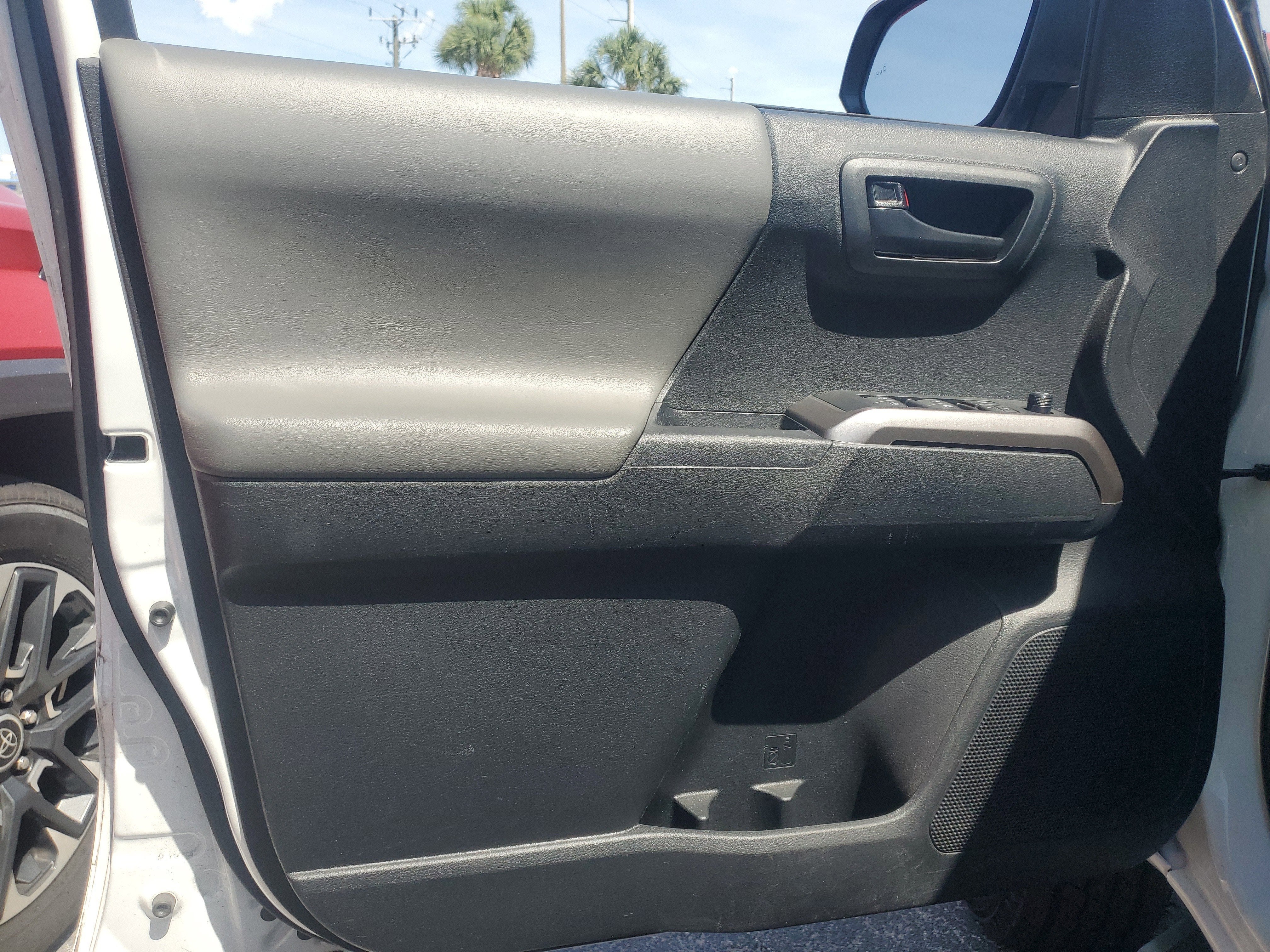 2023 Toyota Tacoma 4WD SR5