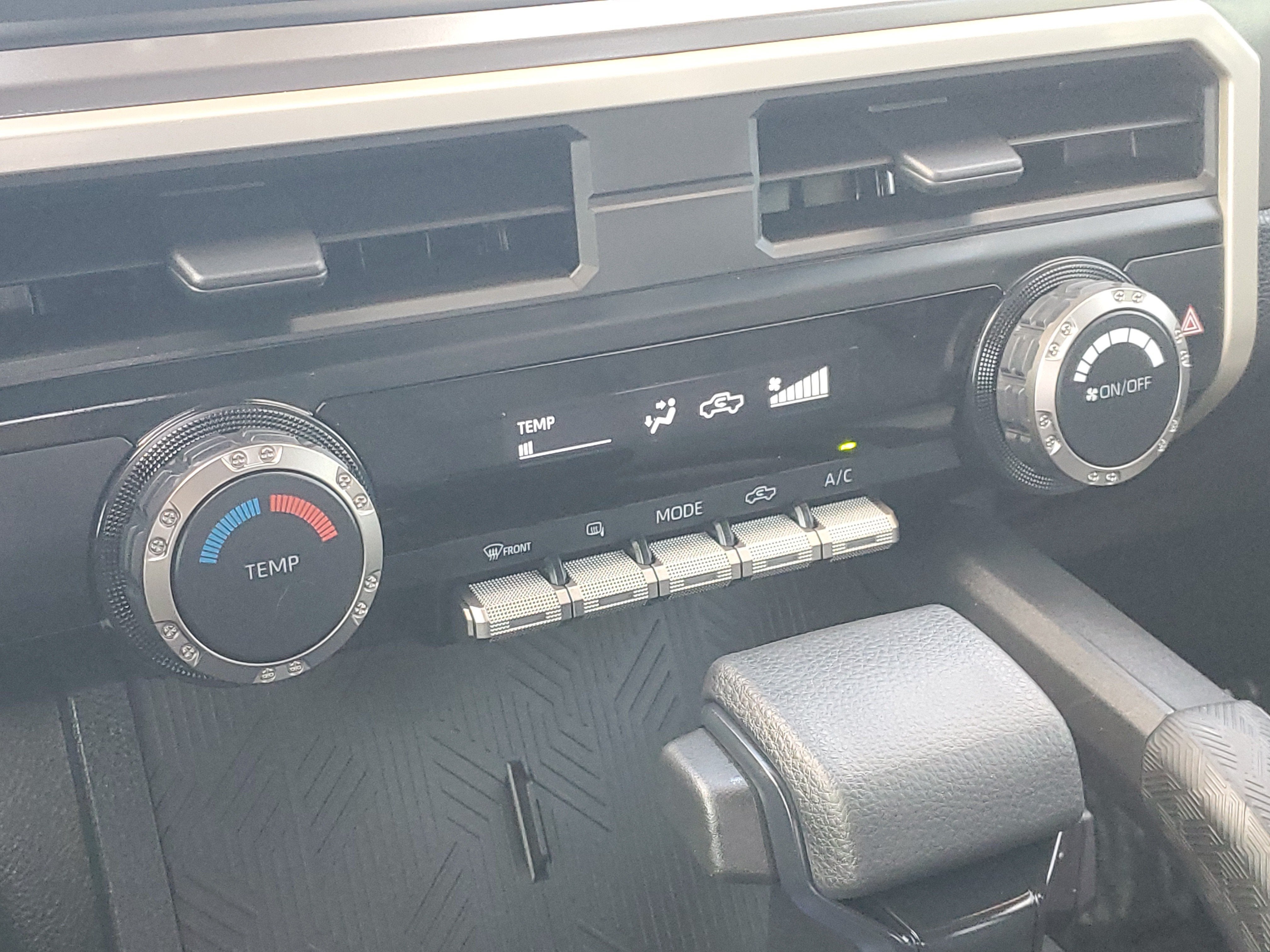 2024 Toyota Tacoma 4WD SR5