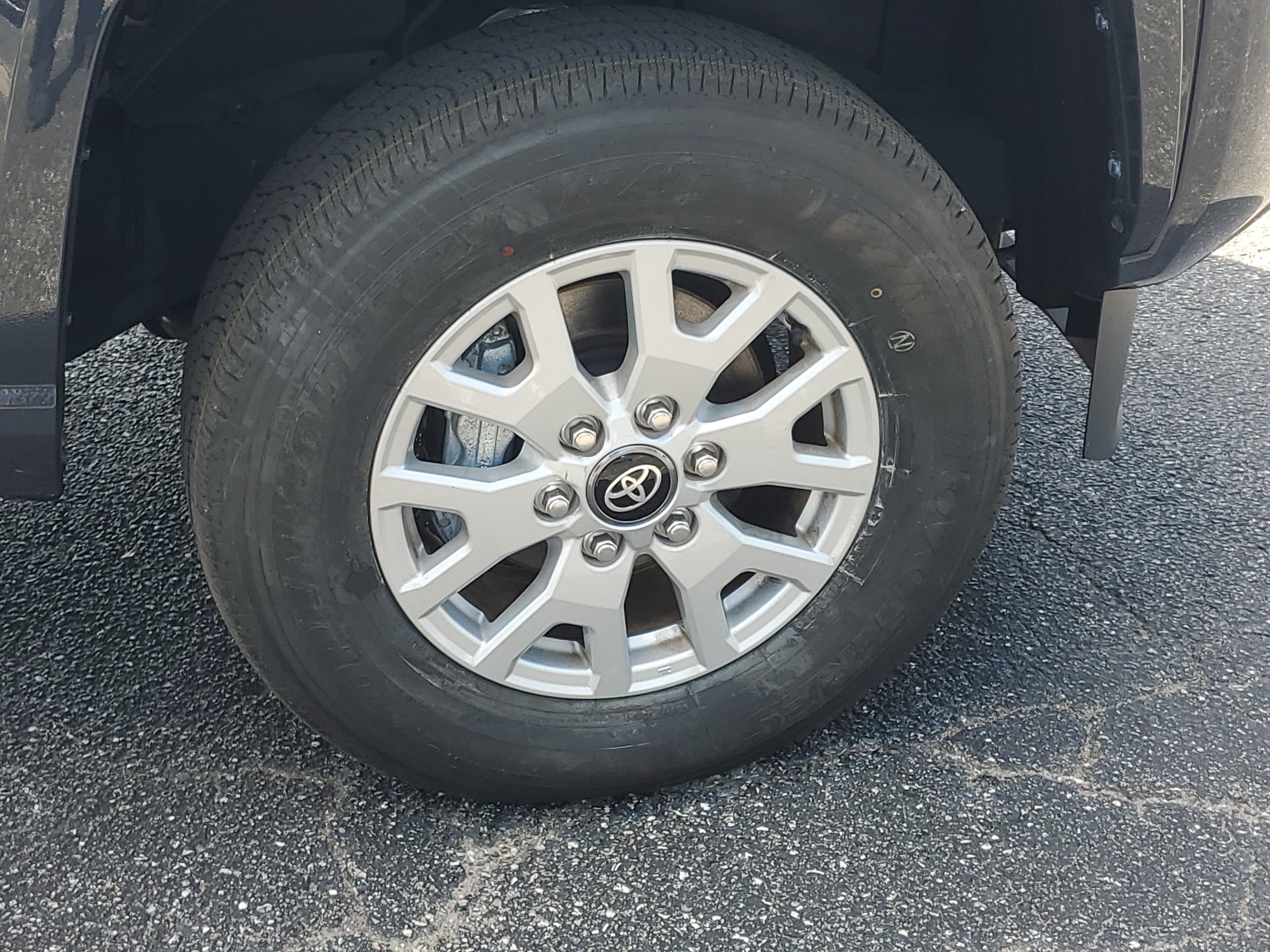 2024 Toyota Tacoma 4WD SR5