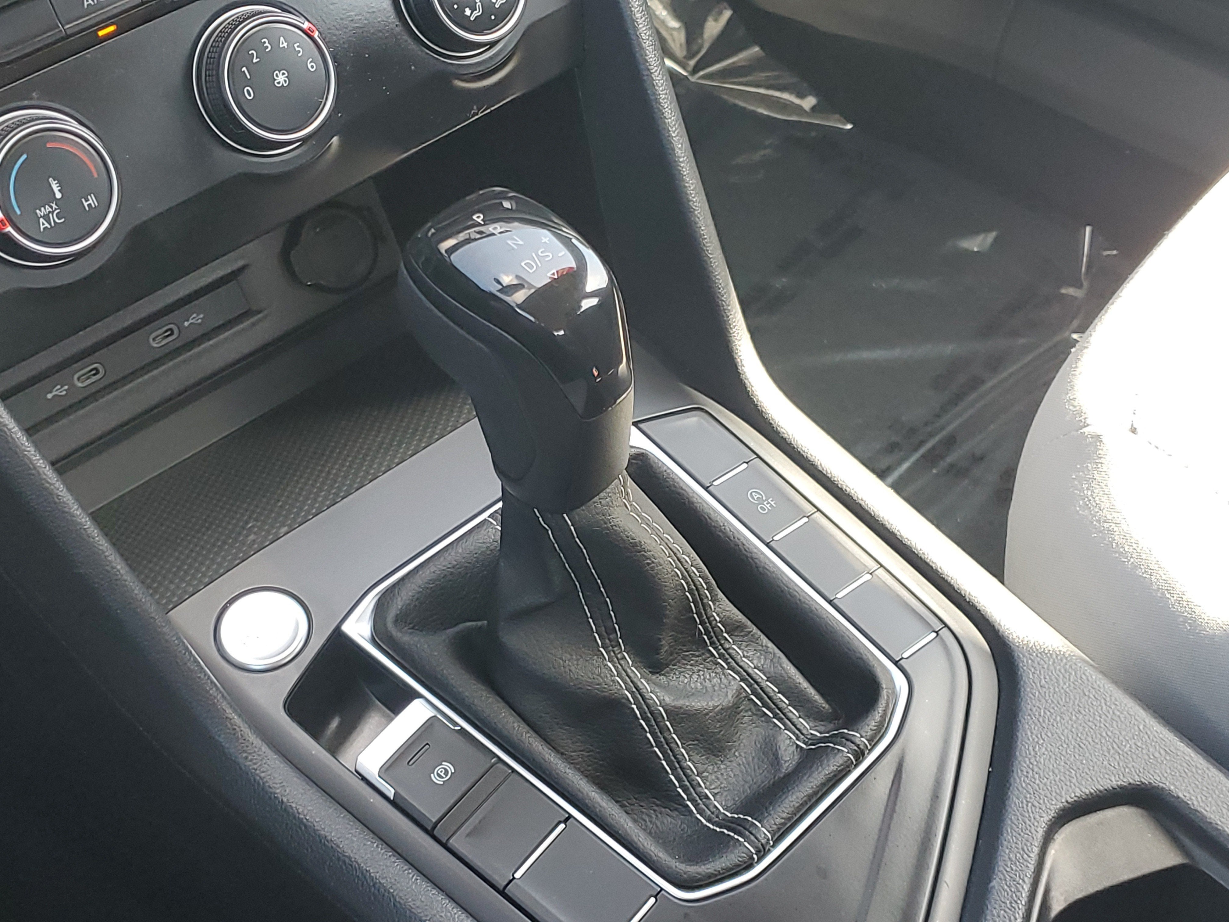 2022 Volkswagen Taos S