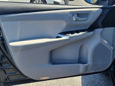 2017 Toyota Camry Hybrid LE