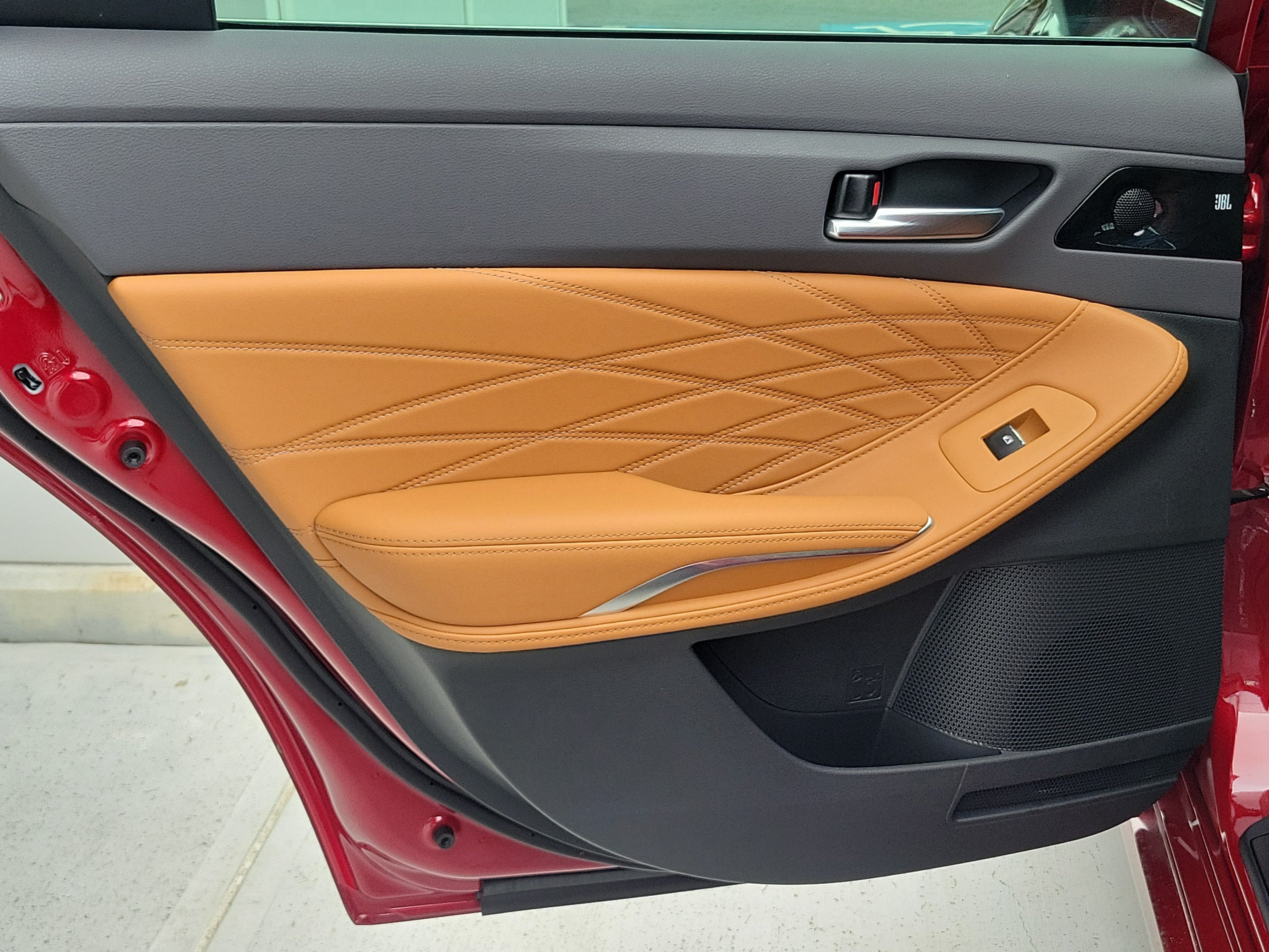 2021 Toyota Avalon Hybrid Limited