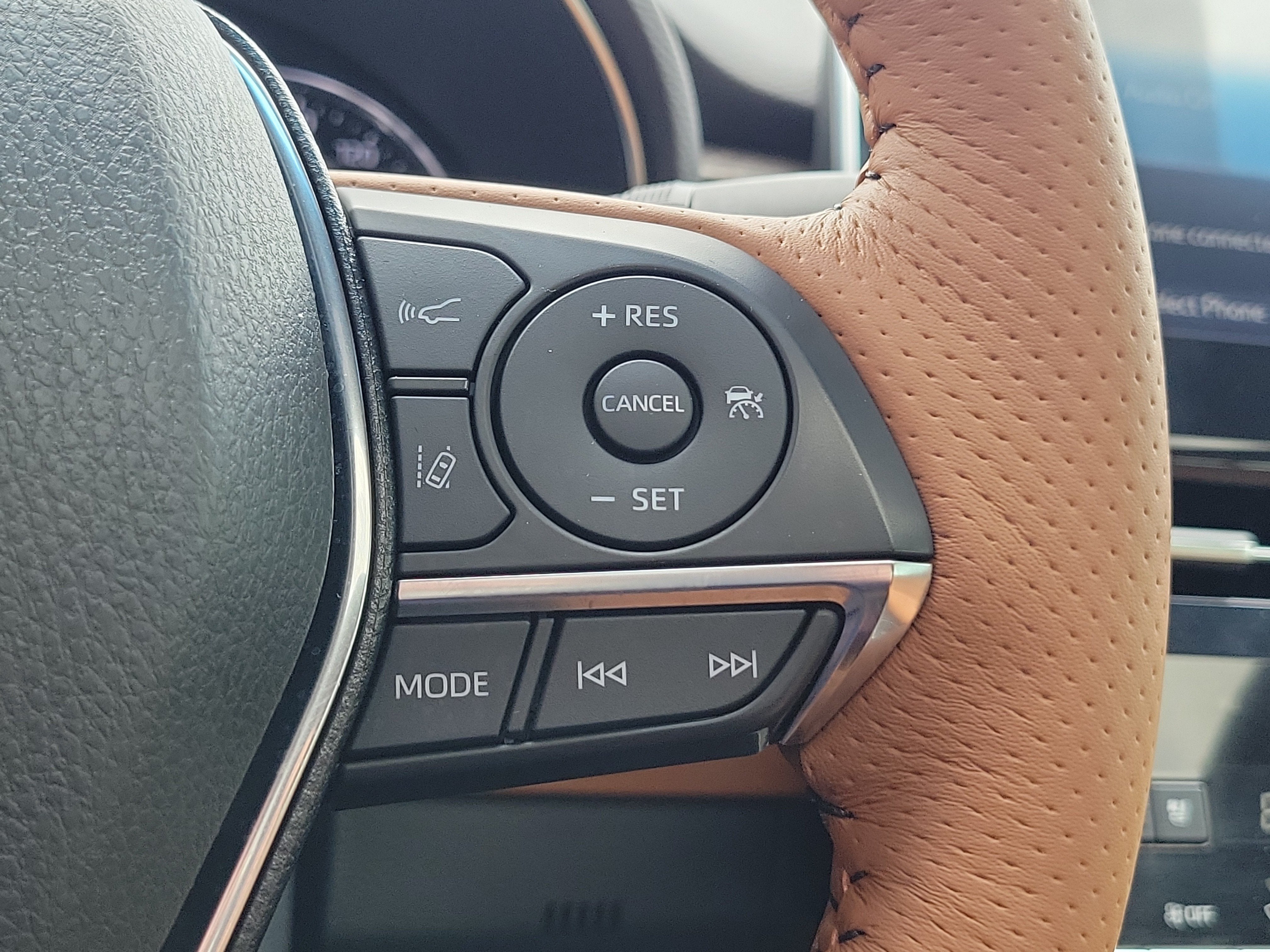 2021 Toyota Avalon Hybrid Limited