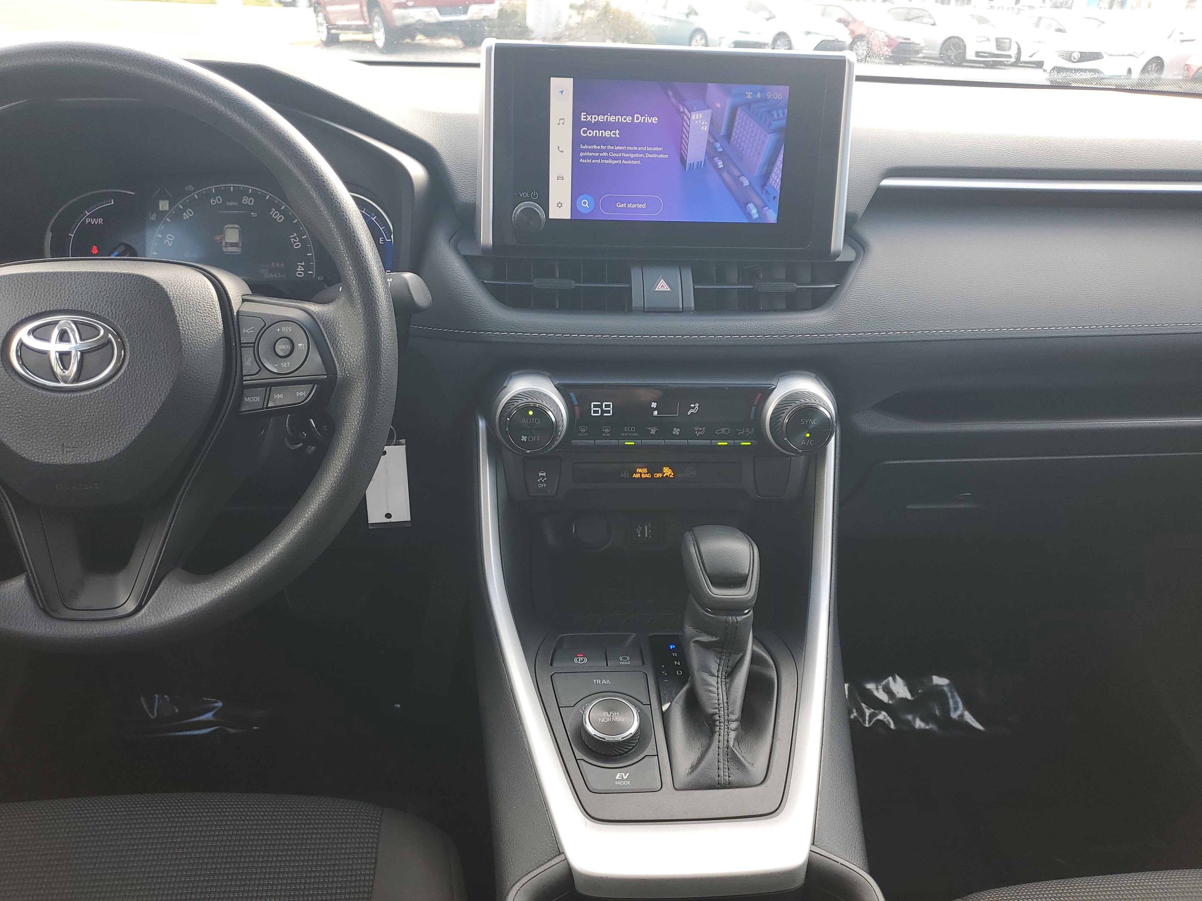 2024 Toyota RAV4 Hybrid LE