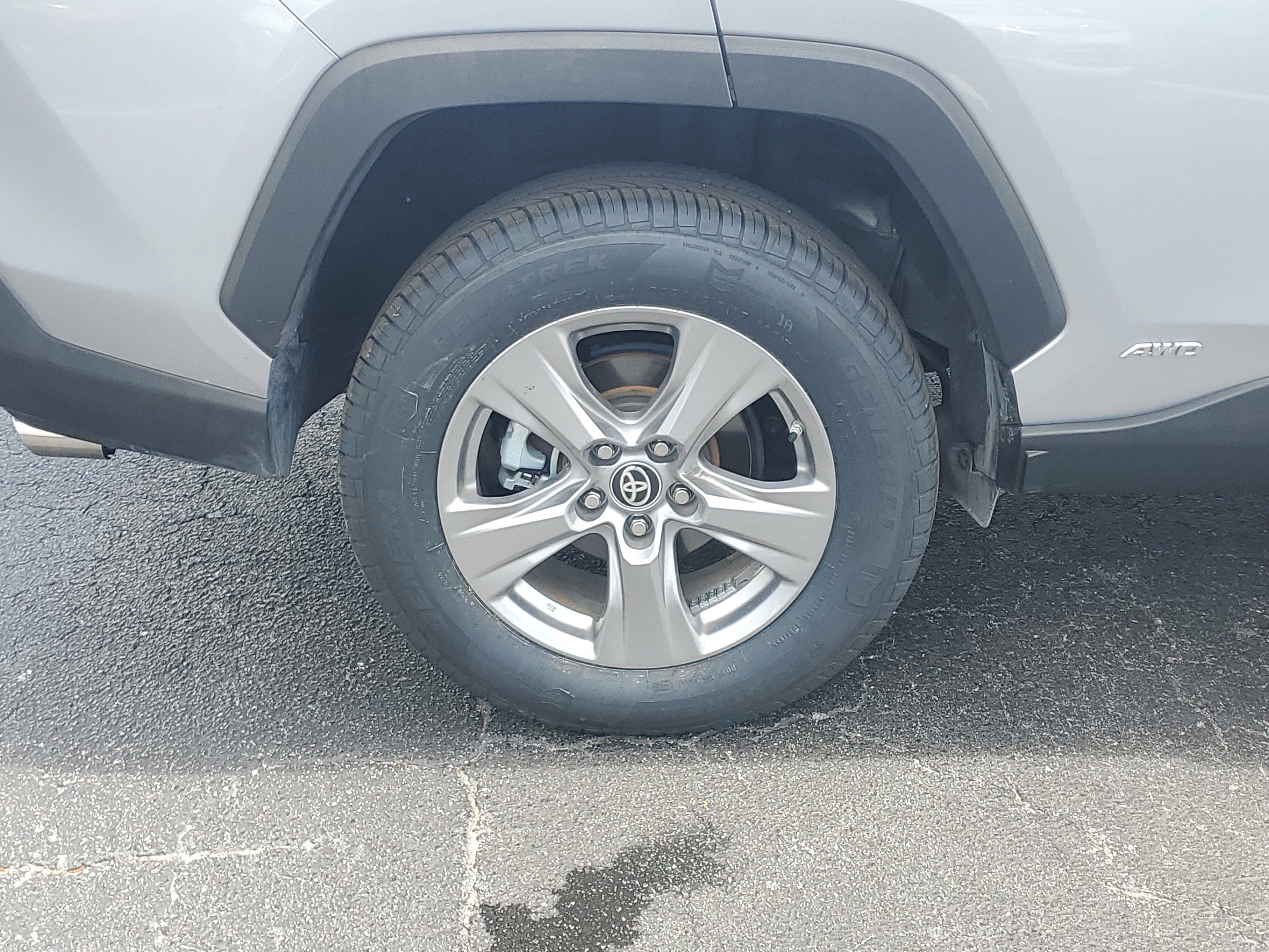 2024 Toyota RAV4 Hybrid LE