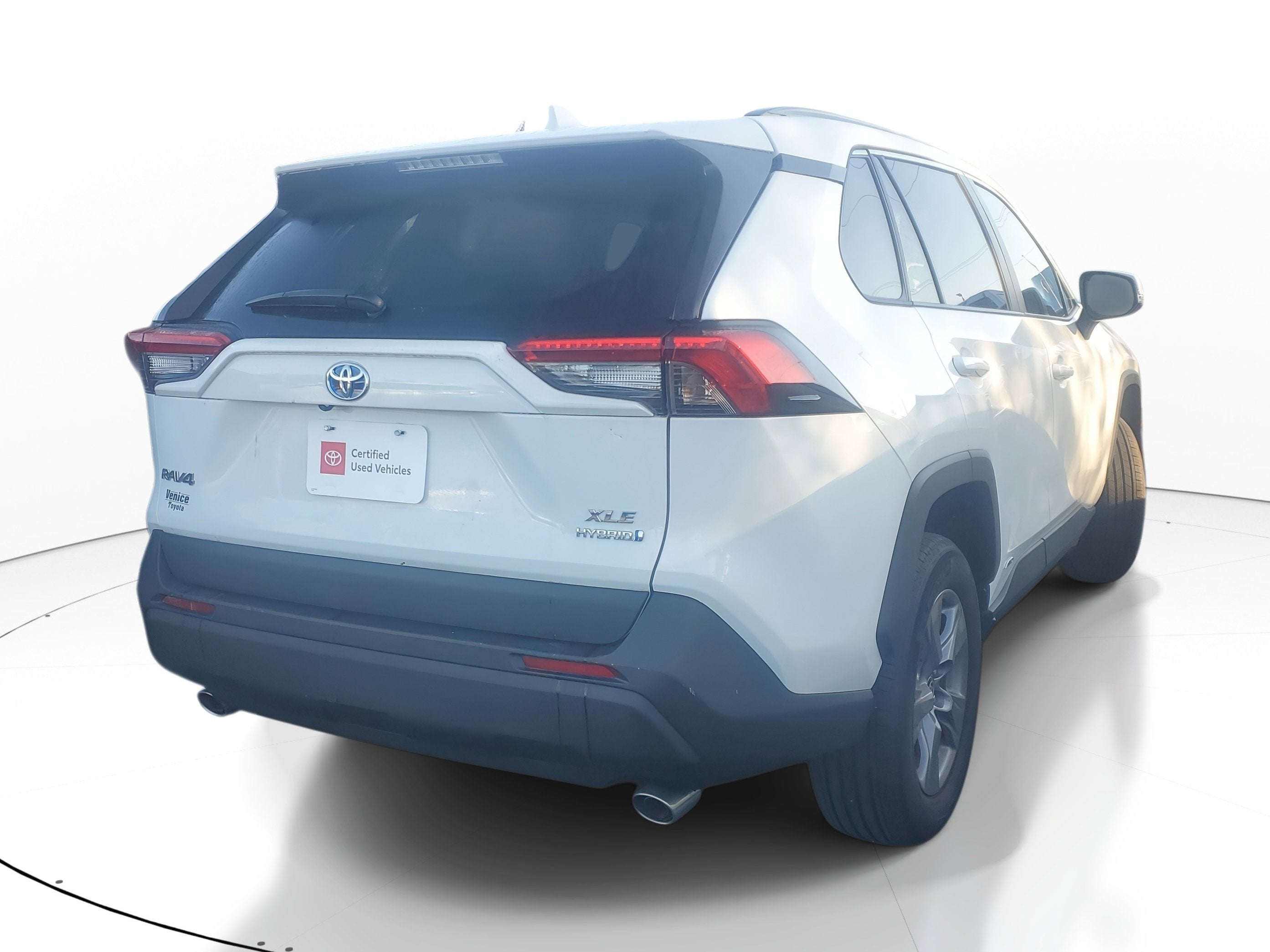 2023 Toyota RAV4 Hybrid XLE