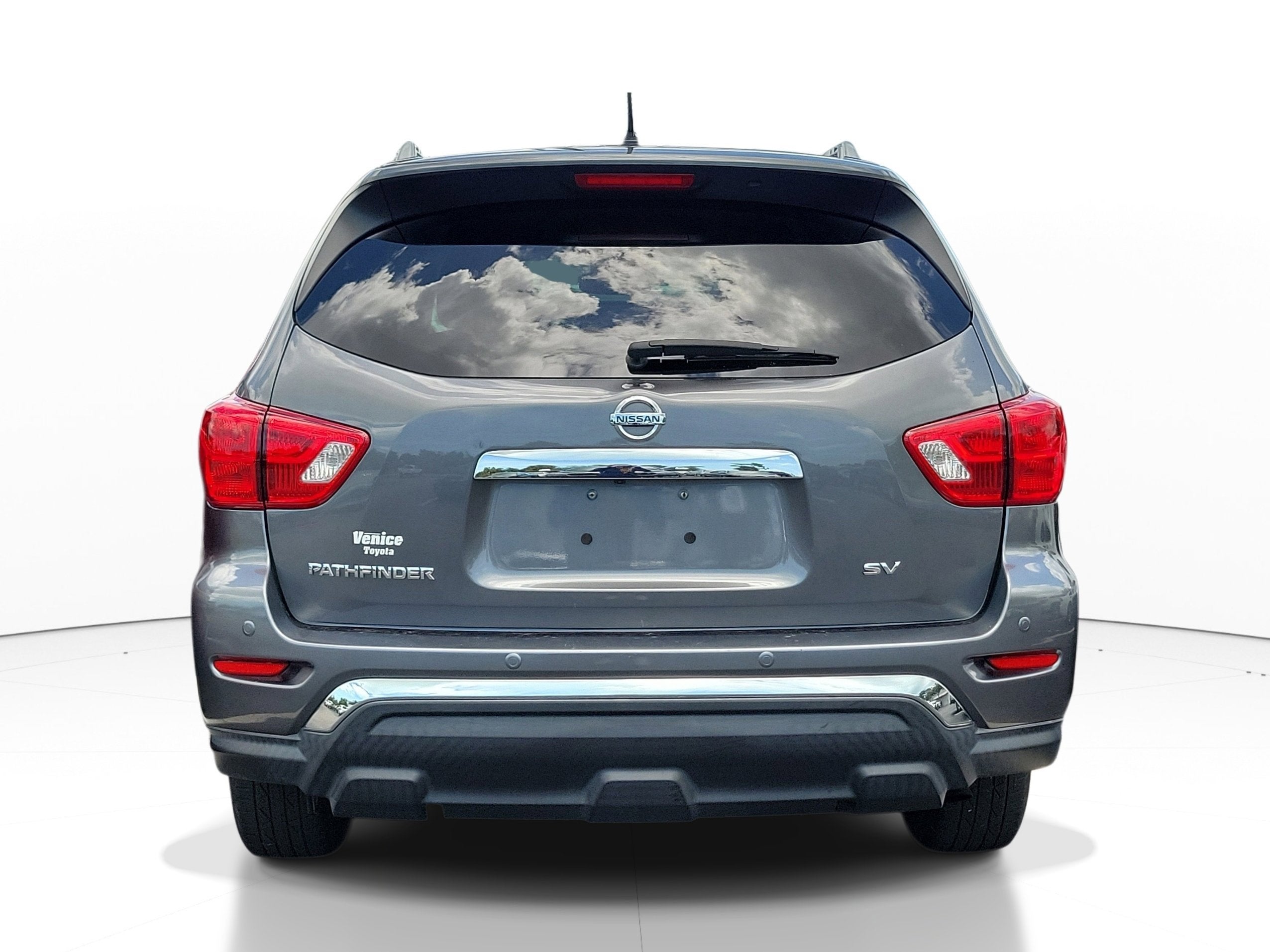 2018 Nissan Pathfinder SV