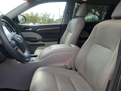 2016 Toyota Highlander Limited