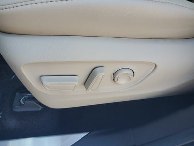 2022 Toyota Highlander Hybrid Platinum