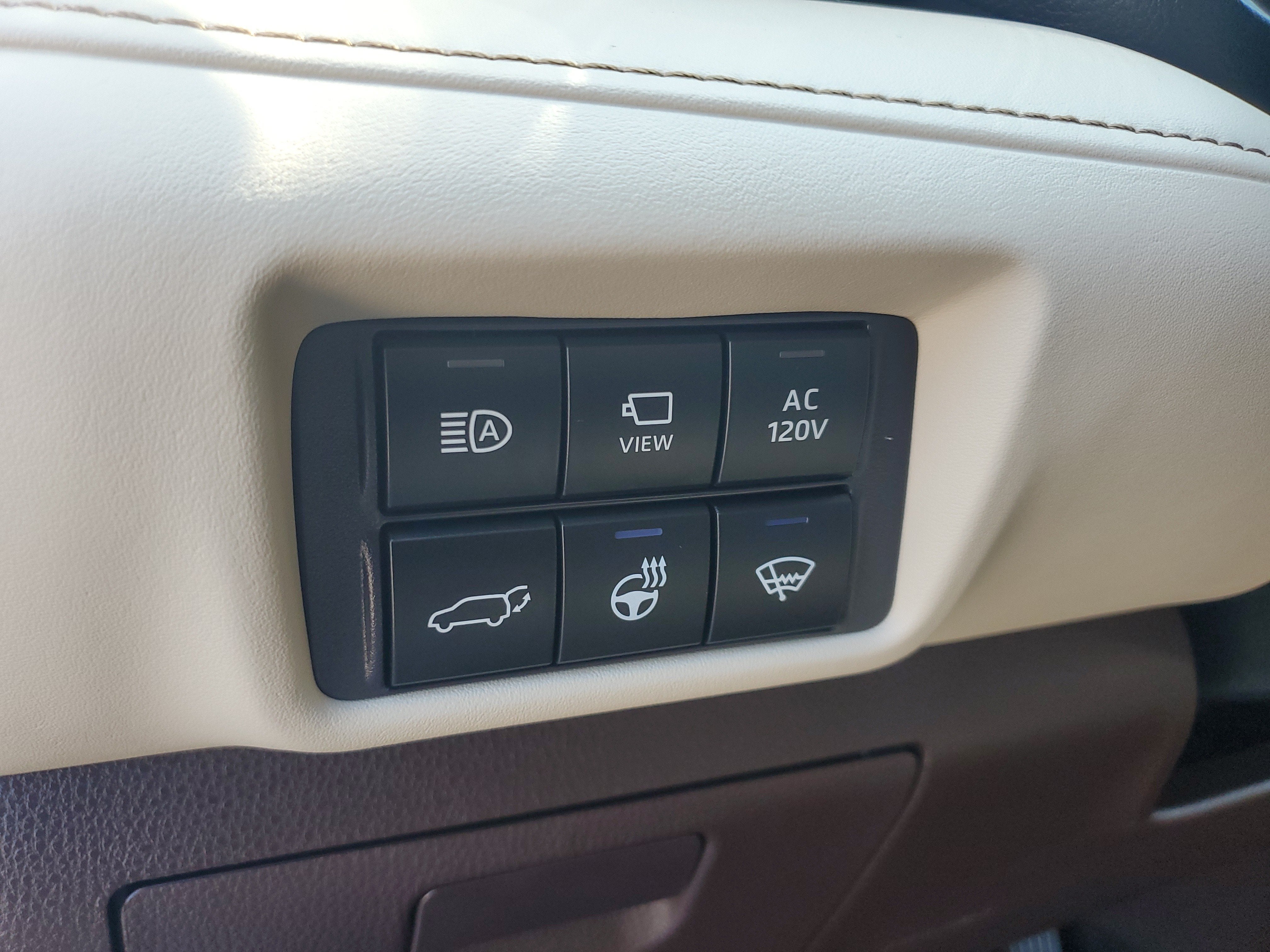2022 Toyota Highlander Hybrid Platinum