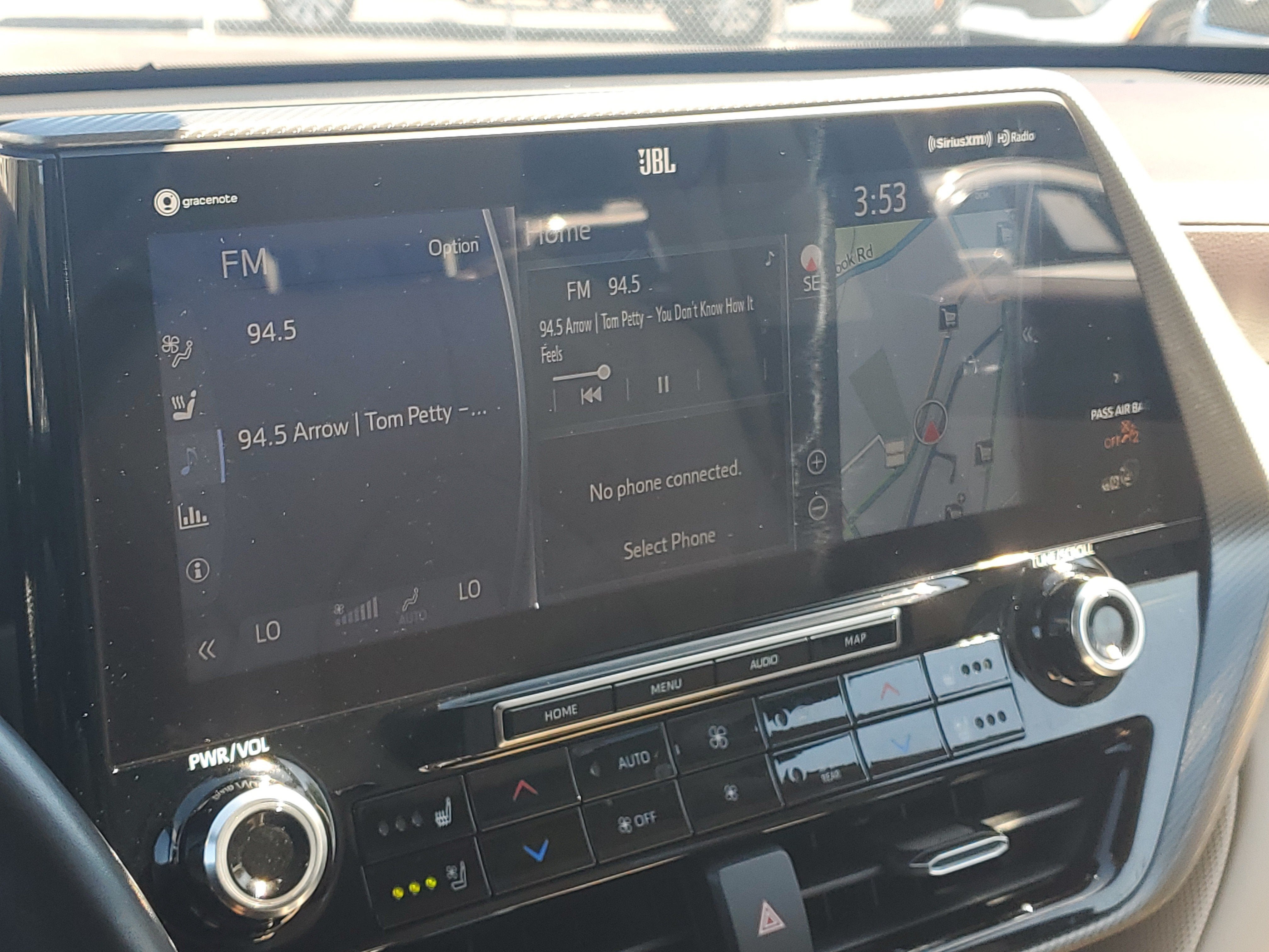 2022 Toyota Highlander Hybrid Platinum