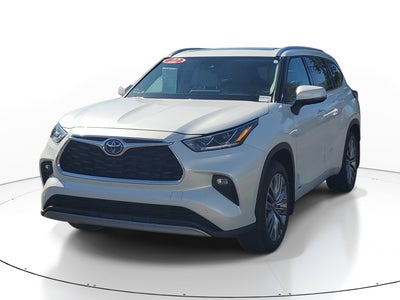 2022 Toyota Highlander Hybrid Platinum