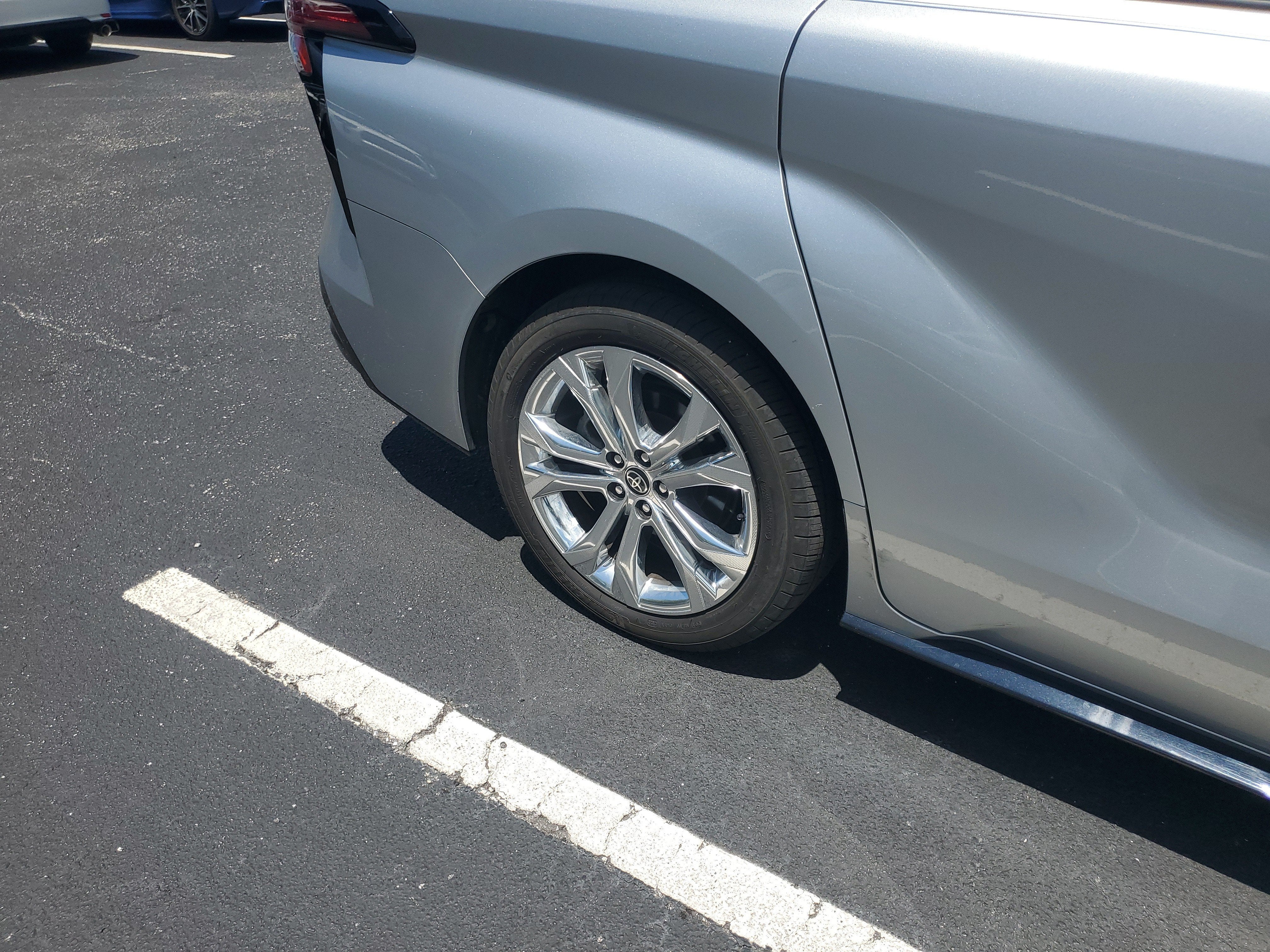 2023 Toyota Sienna Platinum