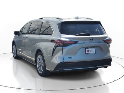 2023 Toyota Sienna Platinum