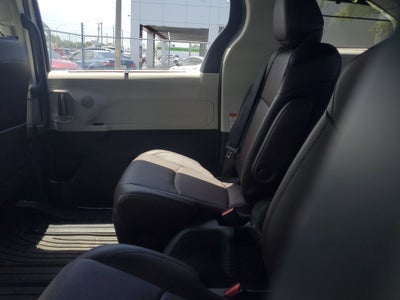 2023 Toyota Sienna Platinum