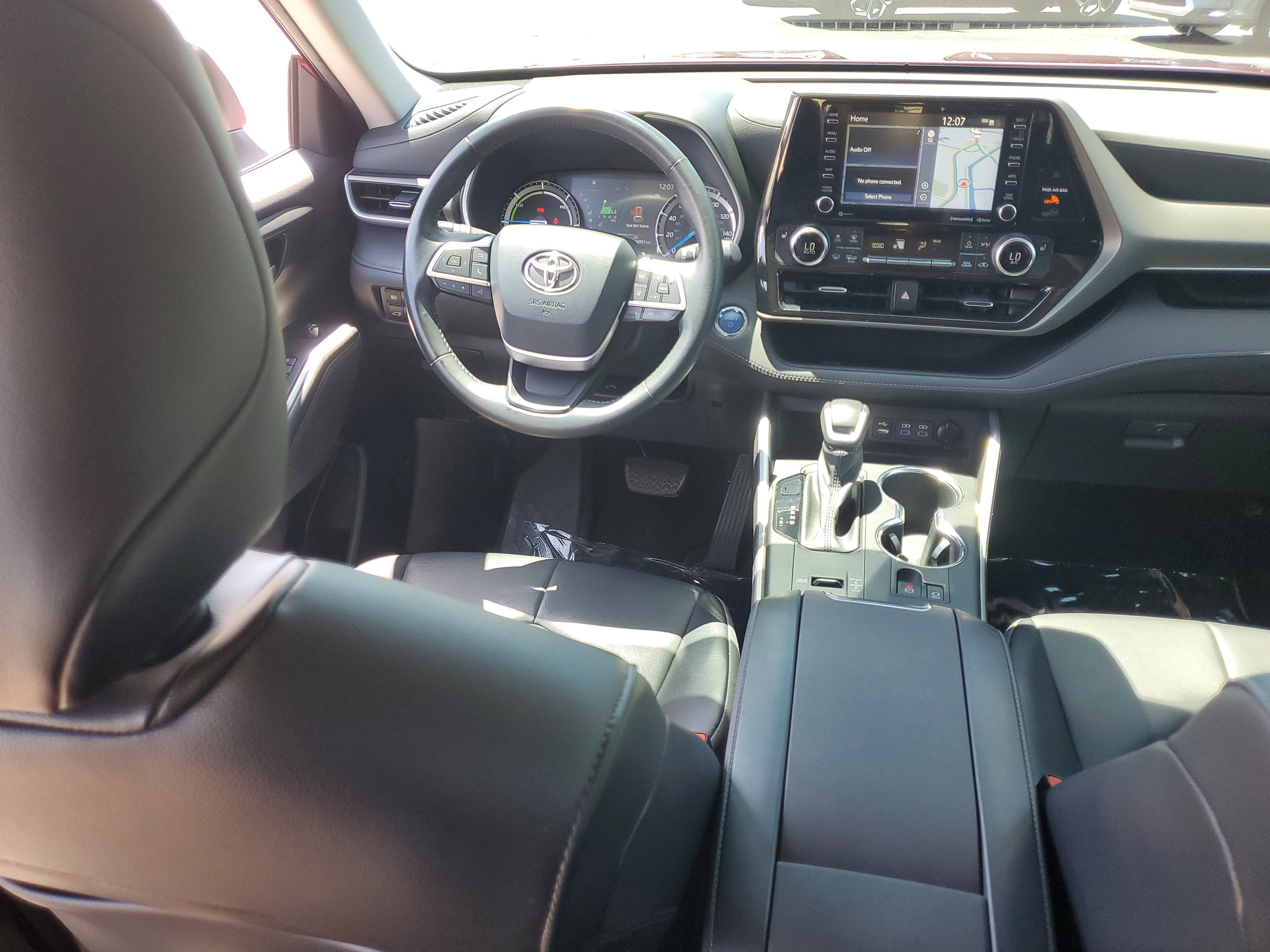 2022 Toyota Highlander Hybrid XLE