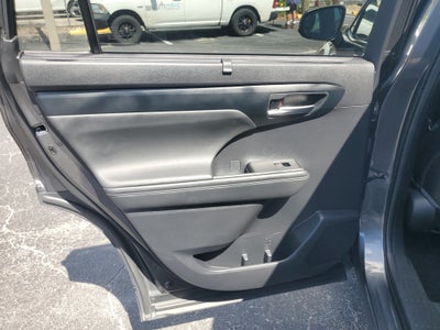 2021 Toyota Highlander Hybrid XLE