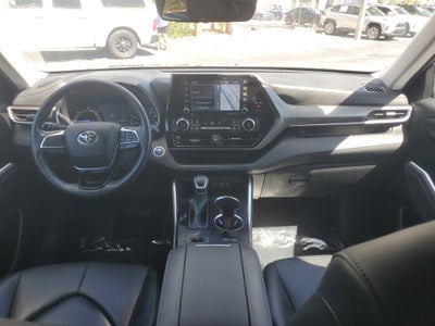 2021 Toyota Highlander Hybrid XLE