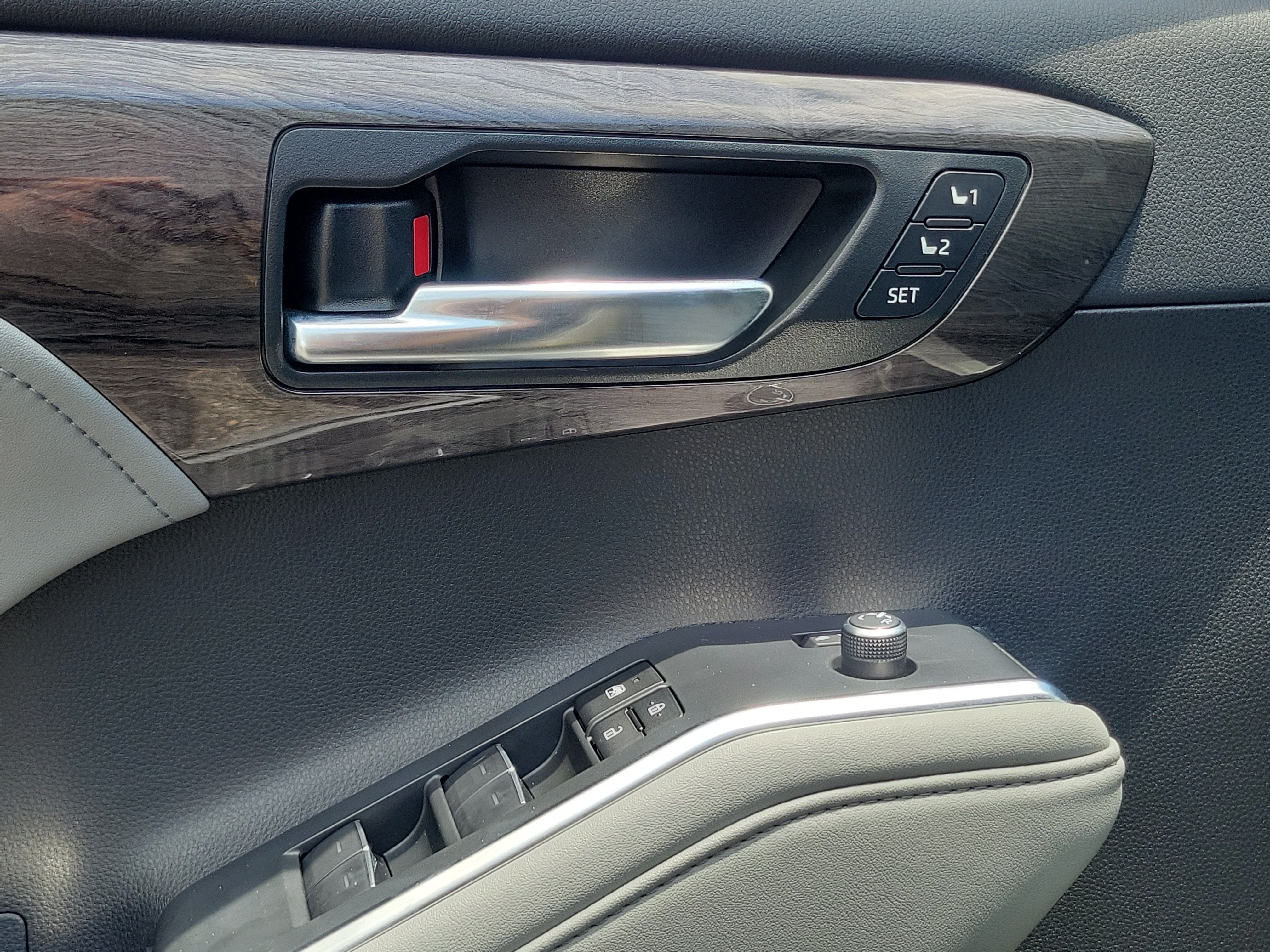 2024 Toyota Highlander Platinum