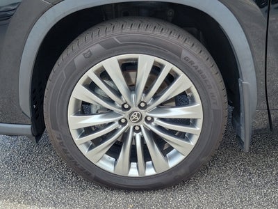 2024 Toyota Highlander Platinum