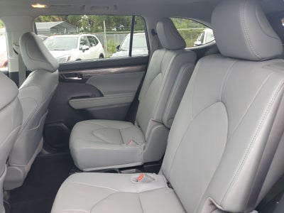 2026 Toyota Highlander Platinum