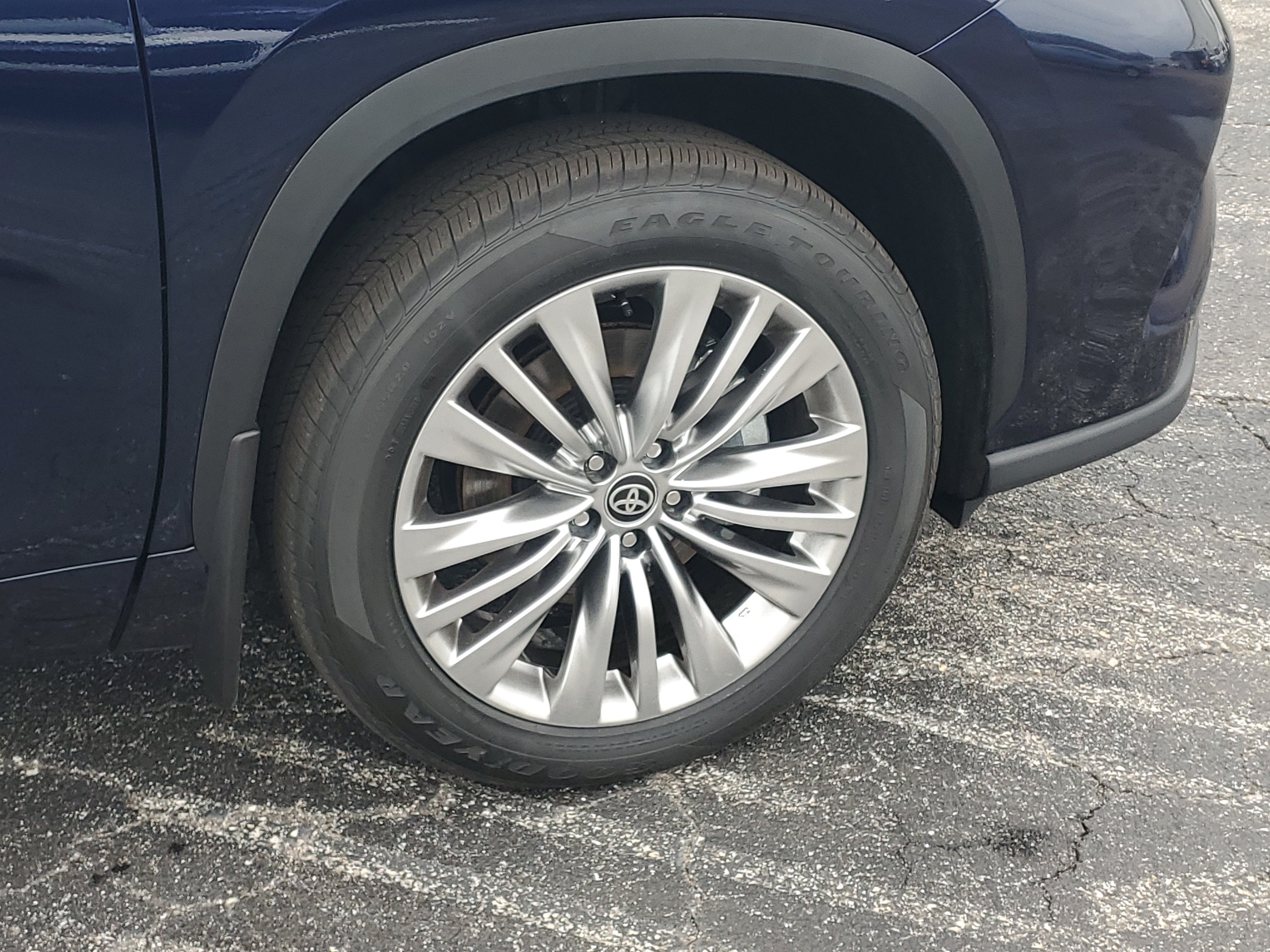 2026 Toyota Highlander Platinum