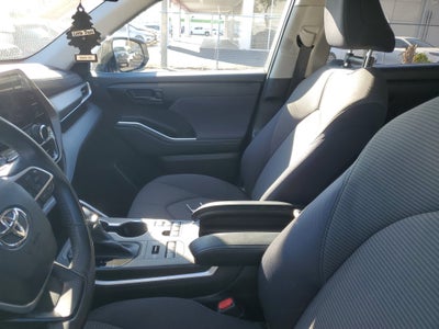 2023 Toyota Highlander LE